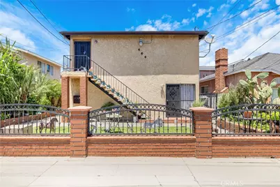 464 W 17th St, San Pedro, CA 90731 - Photo 1