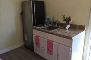 700 W 77th, Los Angeles, CA 90044 - Photo 19