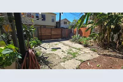 700 W 77th, Los Angeles, CA 90044 - Photo 27