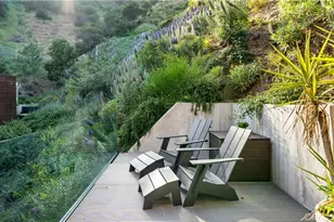 10443 Corfu Ln, Los Angeles, CA 90077 - Photo 19