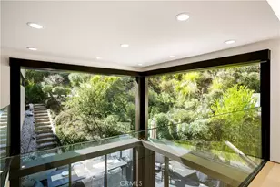 10443 Corfu Ln, Los Angeles, CA 90077 - Photo 11