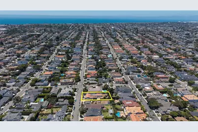1813 5th Street, Manhattan Beach, CA 90266 - Photo 3