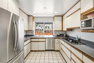 1813 5th St, Manhattan Beach, CA 90266 - Photo 15