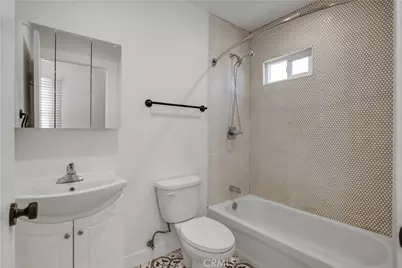 522 W 82nd St, Los Angeles, CA 90044 - Photo 21
