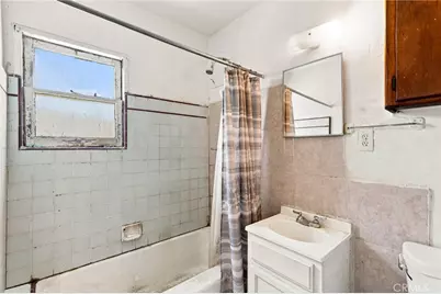 4630 E 52nd Place, Maywood, CA 90270 - Photo 13
