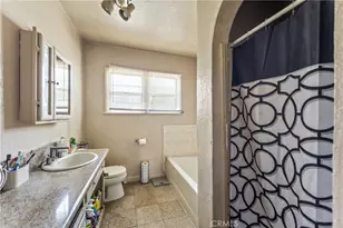 1442 W 83rd, Los Angeles, CA 90047 - Photo 17