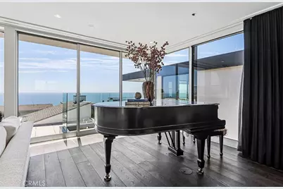 2417 Crest, Manhattan Beach, CA 90266 - Photo 9