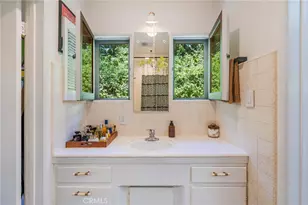9861 Easton Dr, Los Angeles, CA 90210 - Photo 31