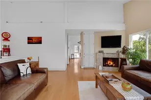 477 35th St, Manhattan Beach, CA 90266 - Photo 9