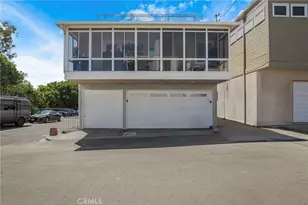 477 35th St, Manhattan Beach, CA 90266 - Photo 27
