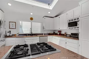 477 35th St, Manhattan Beach, CA 90266 - Photo 5