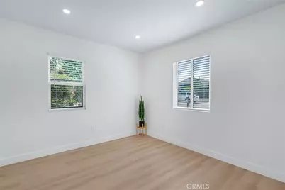 20717 Raymond Avenue, Torrance, CA 90502 - Photo 15