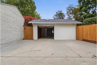 239 Mira Mar Avenue, Long Beach, CA 90803 - Photo 29