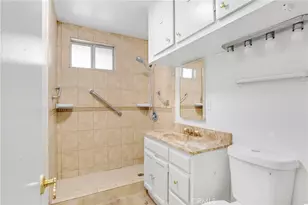 506 S Kern Ave, Los Angeles, CA 90022 - Photo 9