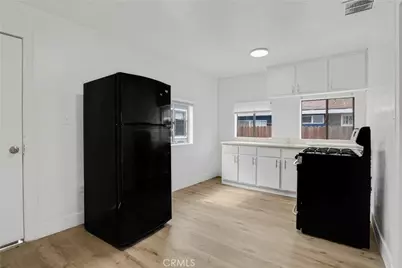 506 S Kern Avenue, Los Angeles, CA 90022 - Photo 15