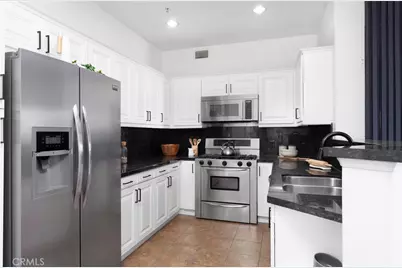 3750 Santa Rosalia Drive #207, Los Angeles, CA 90008 - Photo 3