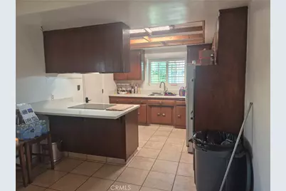 12621 S Hoover, Los Angeles, CA 90044 - Photo 3