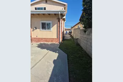 12621 S Hoover, Los Angeles, CA 90044 - Photo 21