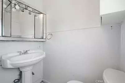 2136 W 75th Street, Los Angeles, CA 90047 - Photo 27