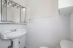 2136 W 75th St, Los Angeles, CA 90047 - Photo 27