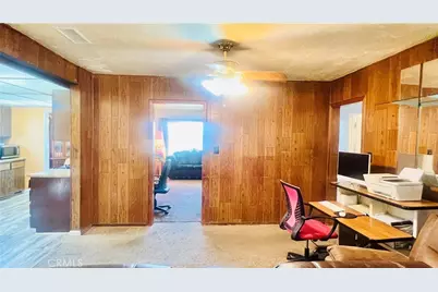 2031 Van Wick, Los Angeles, CA 90047 - Photo 11