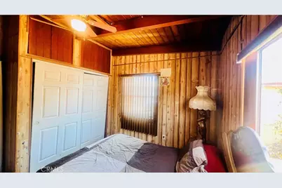 2031 Van Wick, Los Angeles, CA 90047 - Photo 27