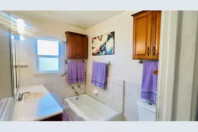 2031 Van Wick, Los Angeles, CA 90047 - Photo 21