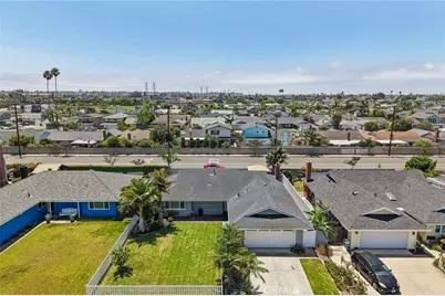 10362 Christmas Drive, Huntington Beach, CA 92646 - Photo 31