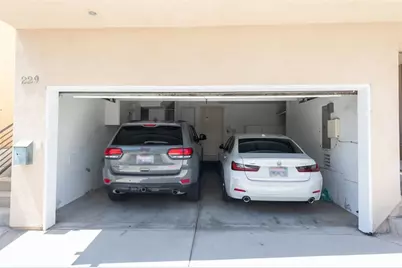 229 25th Place, Manhattan Beach, CA 90266 - Photo 33