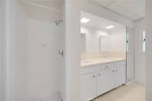 8828 Zeiler Ave, Los Angeles, CA 91331 - Photo 11