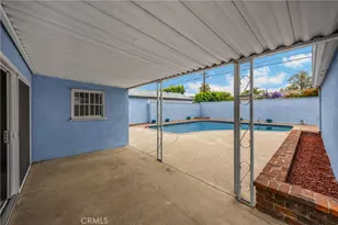 8828 Zeiler Ave, Los Angeles, CA 91331 - Photo 17