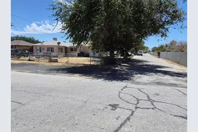 3118 E Avenue H8, Lancaster, CA 93535 - Photo 1