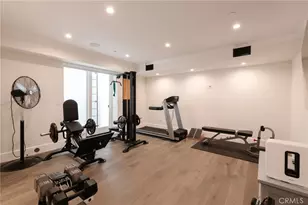 10555 Holman, Los Angeles, CA 90024 - Photo 49