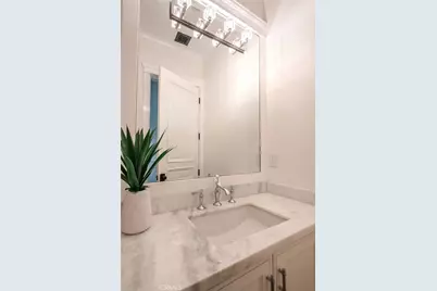 10555 Holman, Los Angeles, CA 90024 - Photo 33