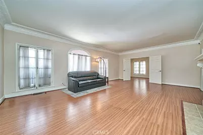 727 Crenshaw, Los Angeles, CA 90005 - Photo 3