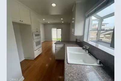 413 N Elena Avenue #C, Redondo Beach, CA 90277 - Photo 11