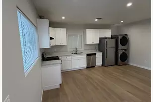 1004 W Clark, Burbank, CA 91506 - Photo 15