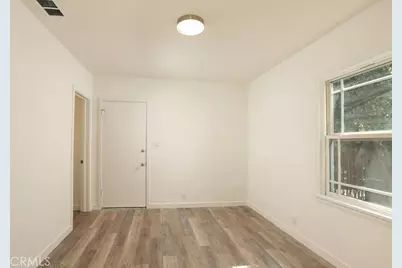 1004 W Clark, Burbank, CA 91506 - Photo 13