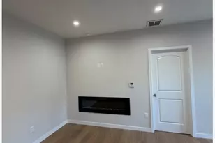 1004 W Clark, Burbank, CA 91506 - Photo 17