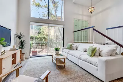 984 Granville, Los Angeles, CA 90049 - Photo 21