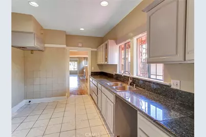 3021 5th, Los Angeles, CA 90018 - Photo 9