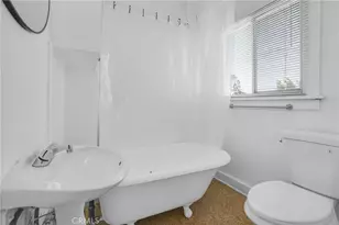 2531 2535 Elsinore St, Los Angeles, CA 90026 - Photo 29