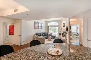 14242 Burbank, Sherman Oaks, CA 91401 - Photo 9