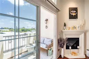 14242 Burbank, Sherman Oaks, CA 91401 - Photo 11