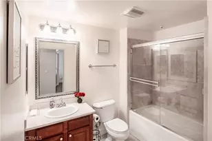 14242 Burbank, Sherman Oaks, CA 91401 - Photo 25