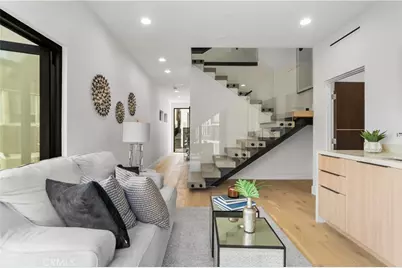 214 El Porto Street, Manhattan Beach, CA 90266 - Photo 31