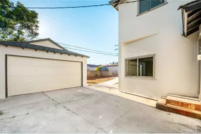 11619 Simms, Inglewood, CA 90303 - Photo 43