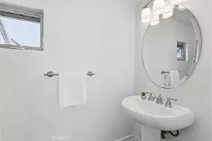 721 3rd St, Hermosa Beach, CA 90254 - Photo 23