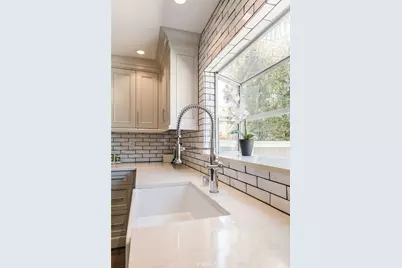 2001 Dufour Avenue, Redondo Beach, CA 90278 - Photo 15