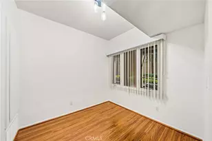 2600 E 20th St, Signal Hill, CA 90755 - Photo 11